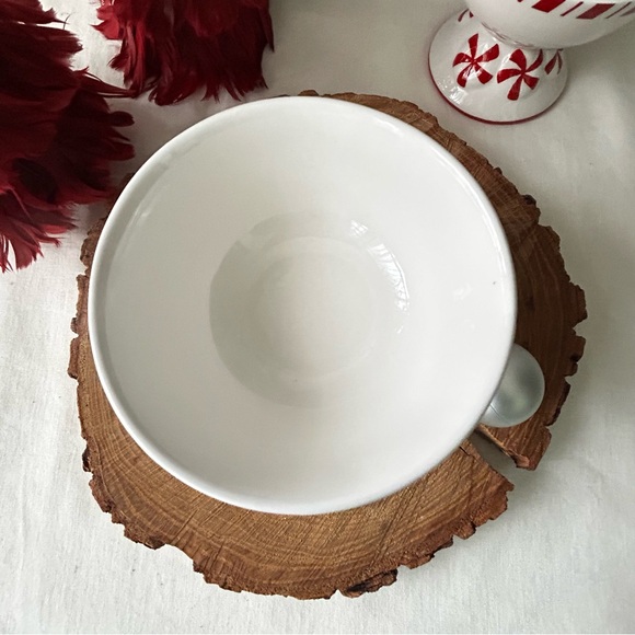 🌴Joy Candy Cane Serving/Candy Red and White Holiday Bowls - Set of Two - Picture 4 of 9
